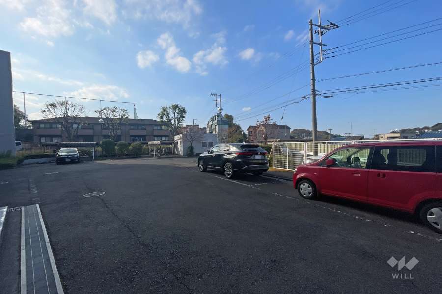 敷地内駐車場（屋外平面式）