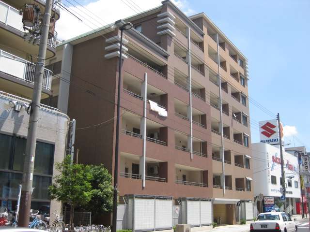 セフレック甲子園口の外観（南西側から）