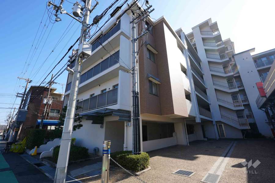 セフレック甲子園口の外観（北側から）