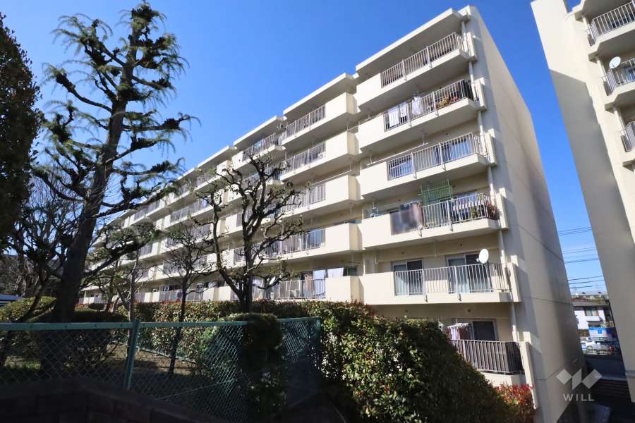 東急ドエル宮崎台バーズビレジＡ棟の外観(南東側から)
