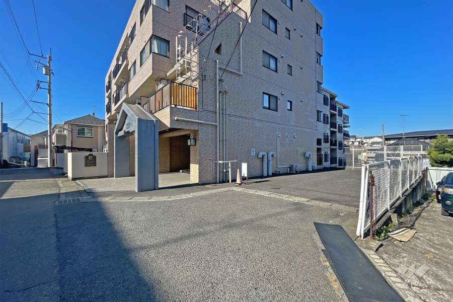 敷地内駐車場（屋外平面式）