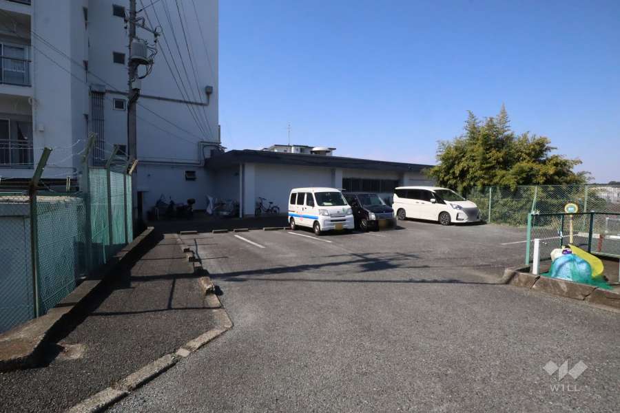 敷地内駐車場（屋外平面式）
