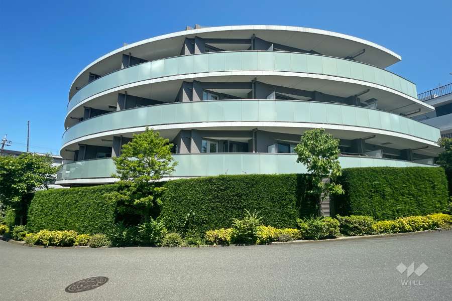 ドレッセ鷺沼アーチプレイスの外観（南側から）