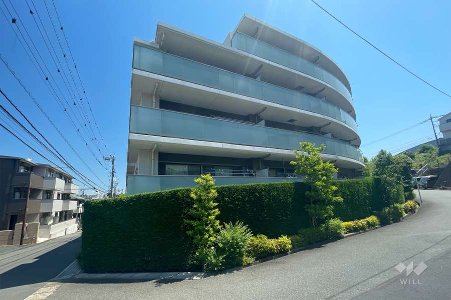 ドレッセ鷺沼アーチプレイスの外観（南西側から）