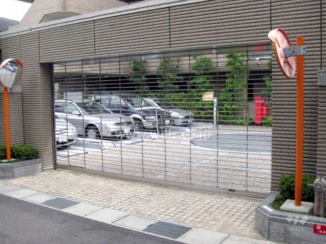 駐車場入り口