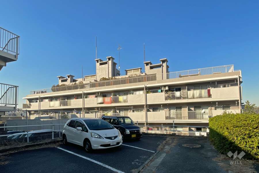 ライオンズマンション宮前平第2の外観（南東側から）