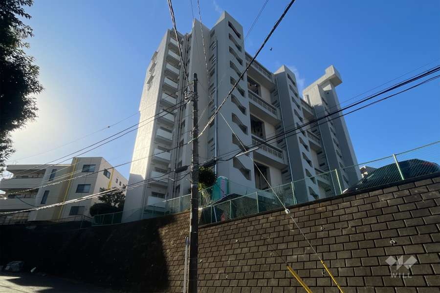 東急鷺沼スカイドエリングＡ号棟の外観（西南側から）