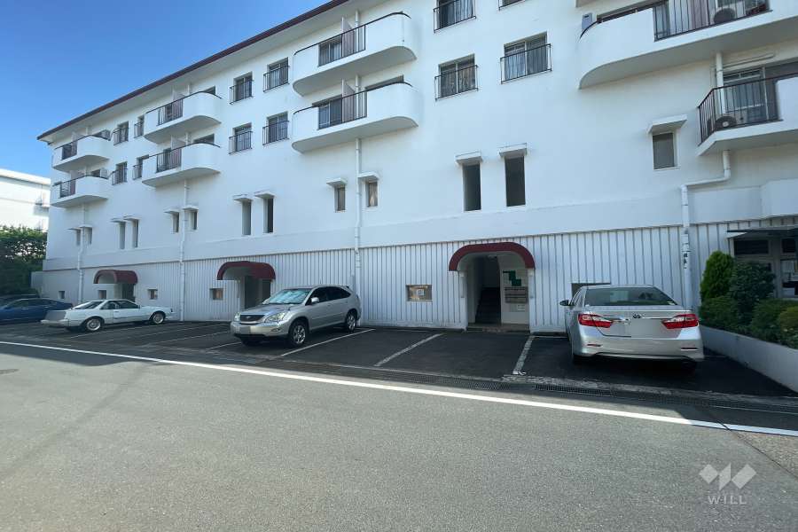 敷地内駐車場（屋外平面式）