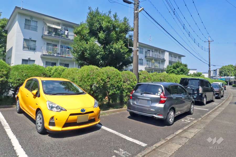 宮前平グリーンハイツ１４号棟の外観(南西側から)