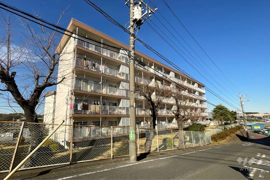 白幡台住宅１０号棟の外観（南西側から）