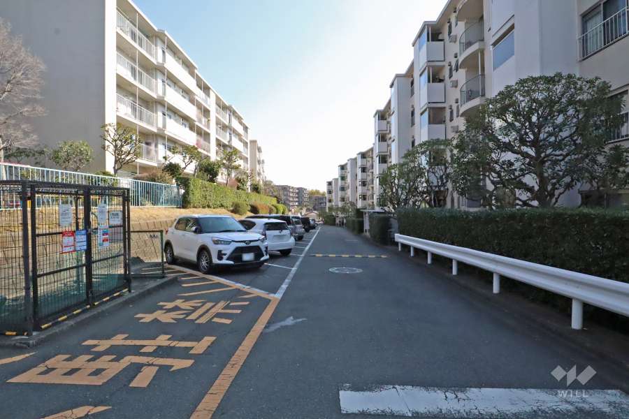 敷地内駐車場（屋外平面式）