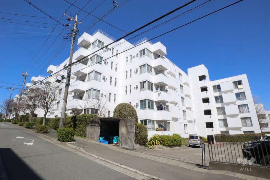 東急ドエル宮崎台ビレジ2ブロックの外観(南東側から)