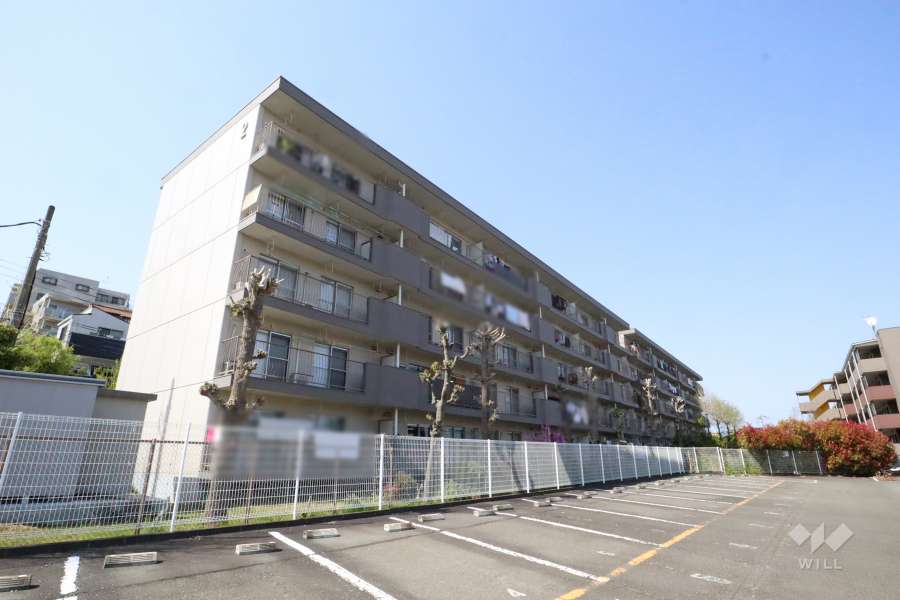 平住宅2号棟の外観（南東側から）