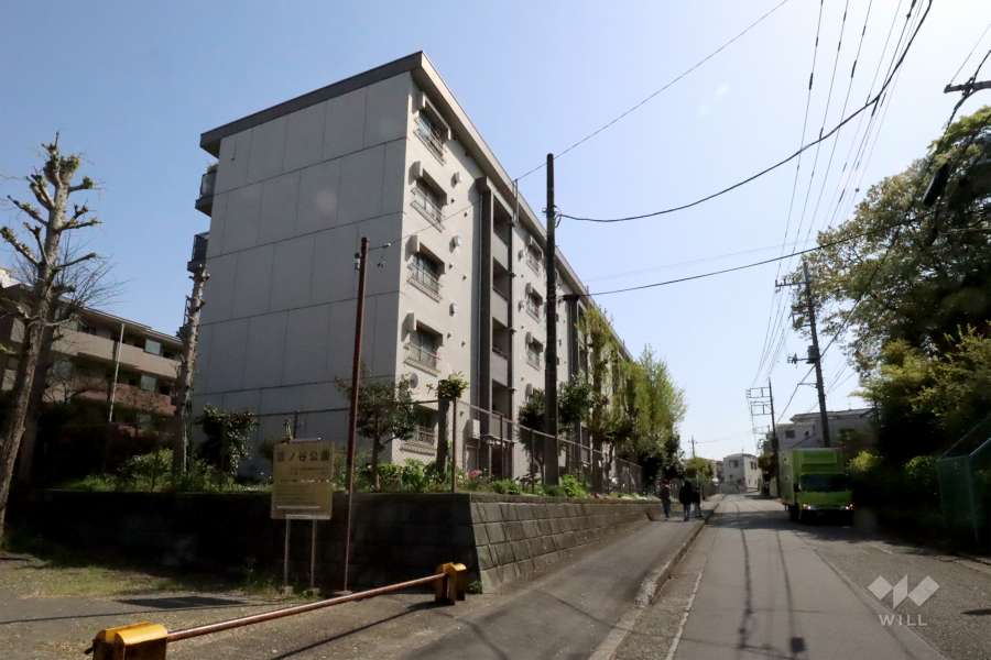 平住宅１号棟の外観（北側から）