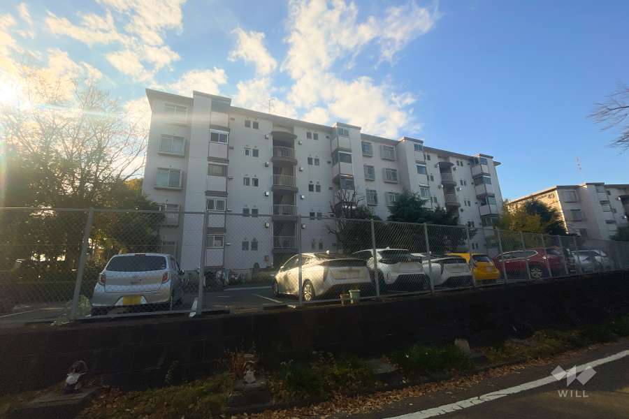 宮前平グリーンハイツ48号棟の外観（北側から）