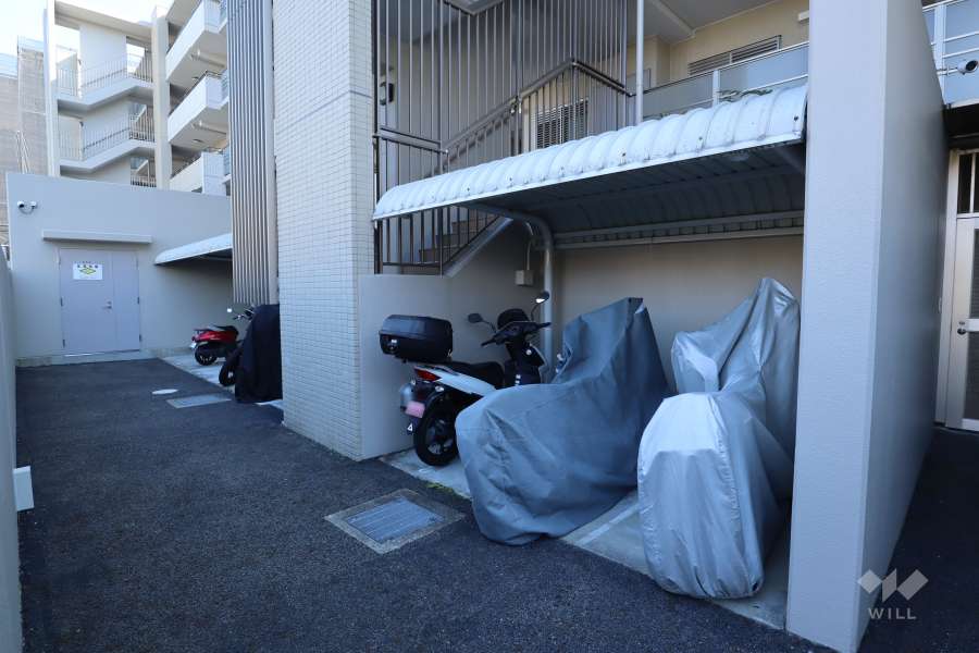 バイク置場