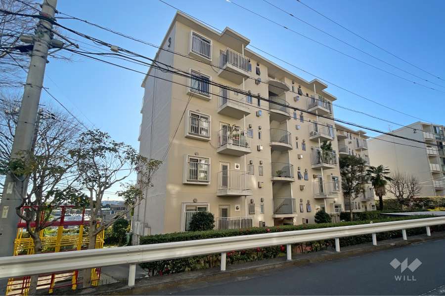 向ヶ丘遊園センチュリータウン3号棟の外観（北東側から）