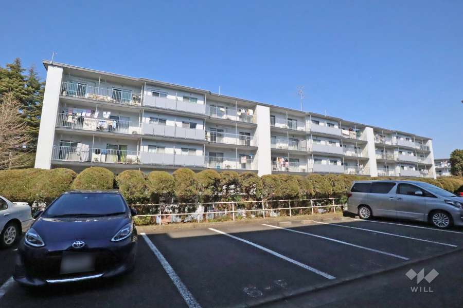 宮前平グリーンハイツ26号棟の外観(南西側から)