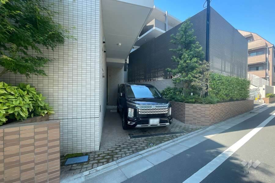 敷地内駐車場（屋外平面式）