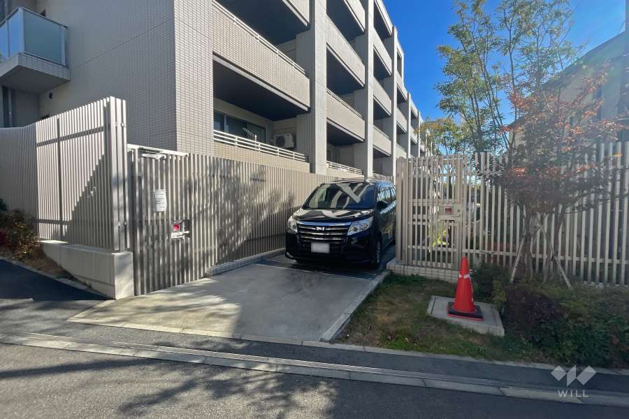 敷地内駐車場（屋外平面式）