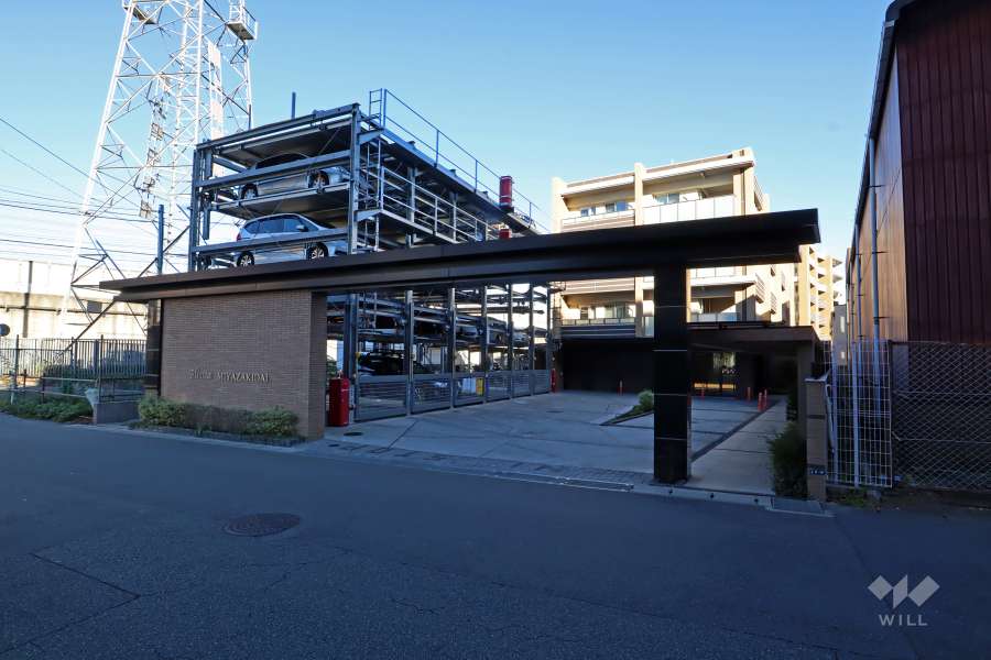 ブリシア宮崎台の外観（南西側から）