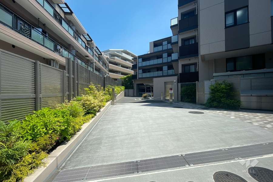 駐車場の出入り口