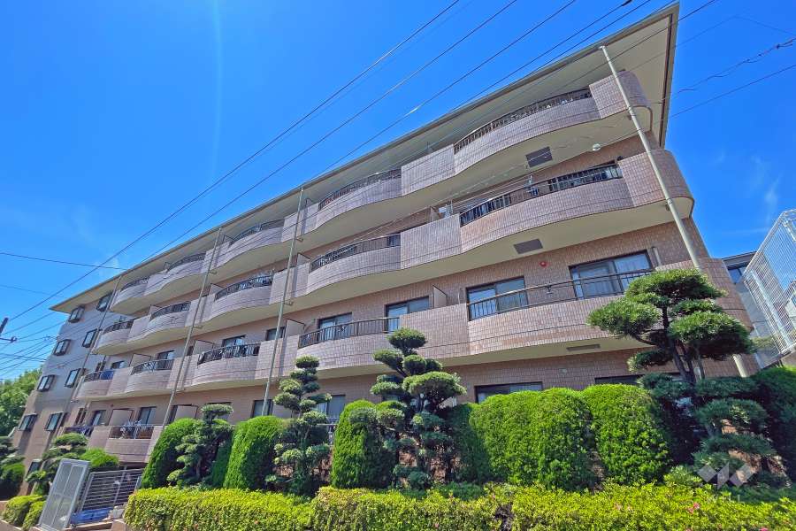 リリファ鷺沼の外観（北東側から）