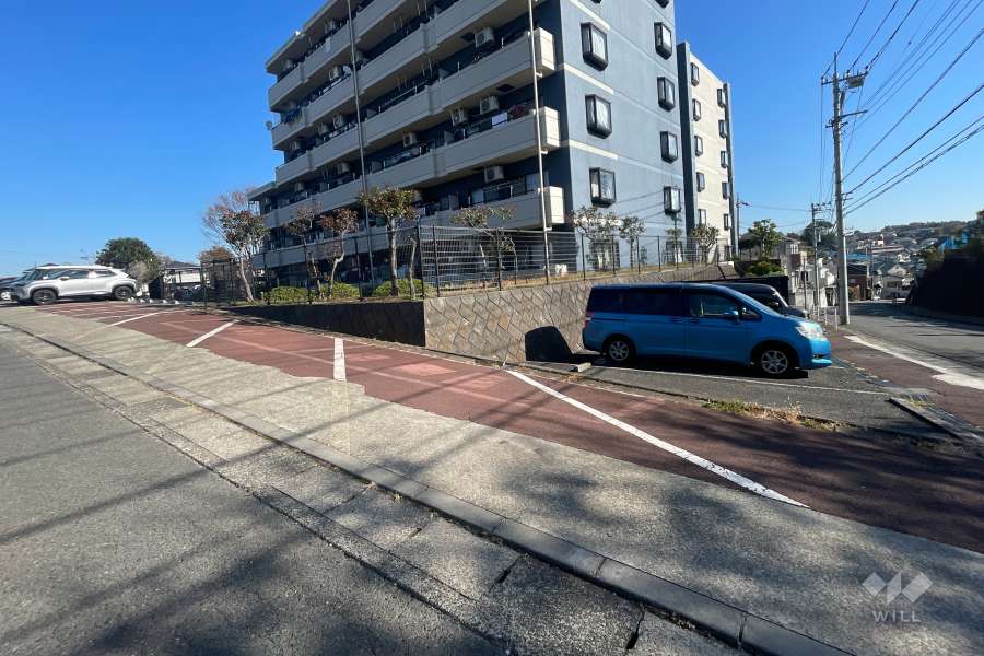 敷地内駐車場（屋外平面式）
