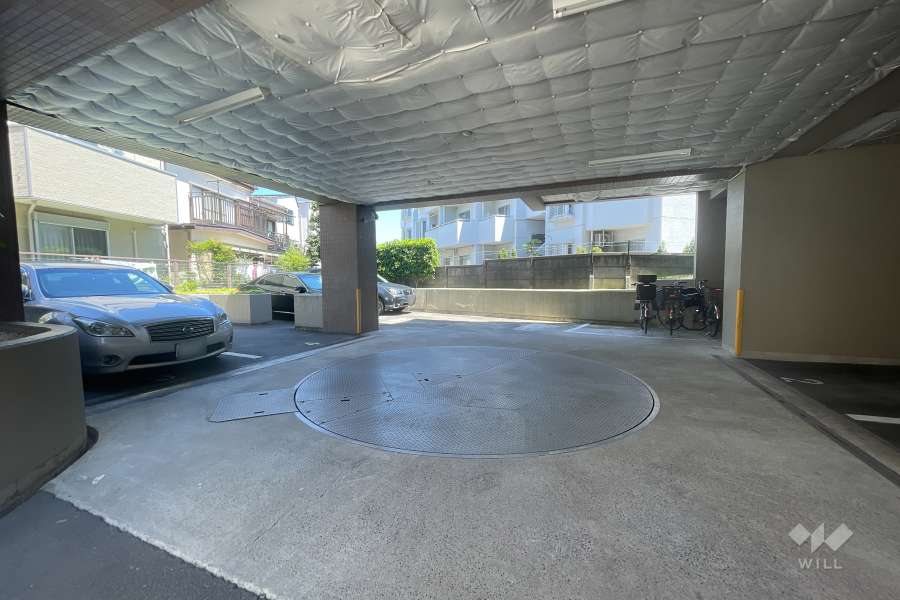 敷地内駐車場（屋内平面式）