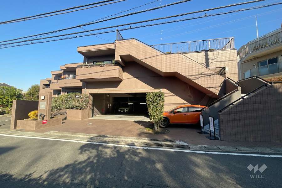 コスモ梶が谷プレスティージュの外観（南東側から）