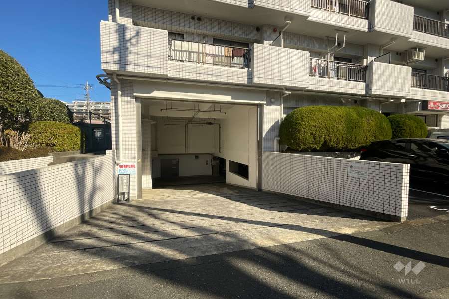 駐車場の出入り口