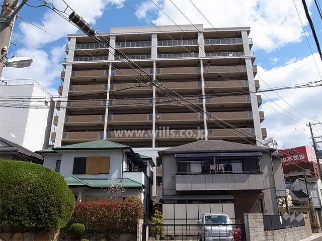 セレッソコート甲子園ゼファーの外観（南側から）