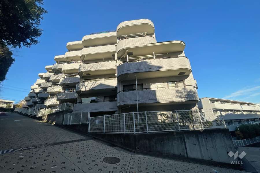 ニューウェルテラス第３日吉の外観（南西側から）