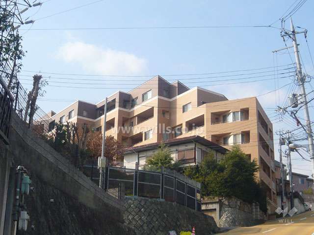 ワコーレ夙川ブランデュオの外観（南東側から）