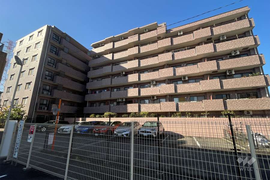 クレッセント溝の口の外観（北東側から）