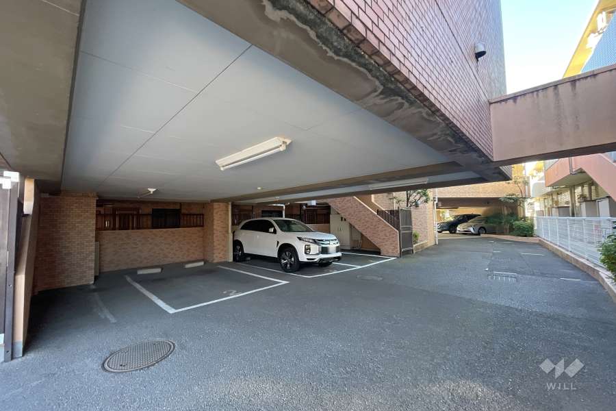 敷地内駐車場（屋内平面式）