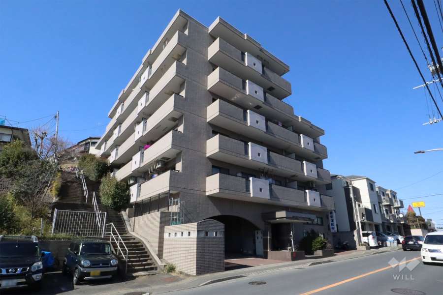 サンシャインスペース野川の外観(南側から)　