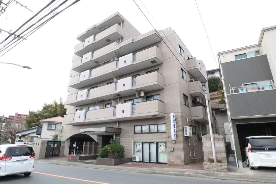 サンシャインスペース野川の外観(東側から)　