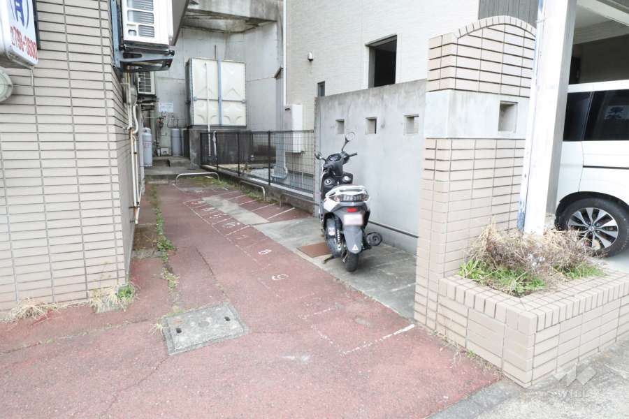 バイク置き場