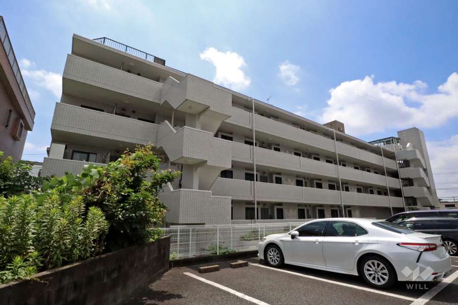 クリオ高津壱番館の外観（東側から）