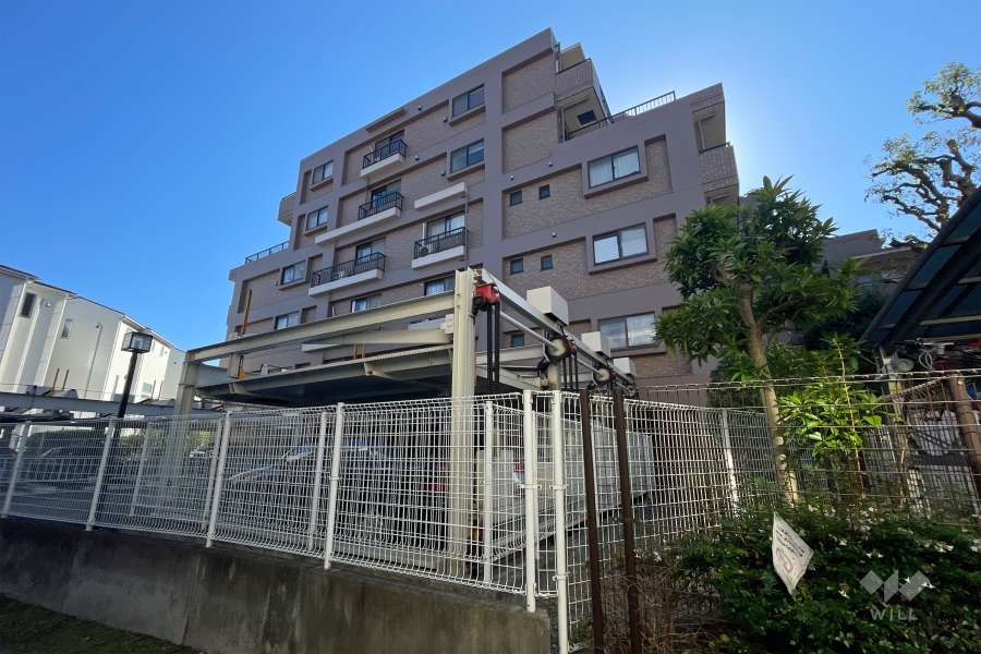 クレッセント二子多摩川2の外観(北西側から）