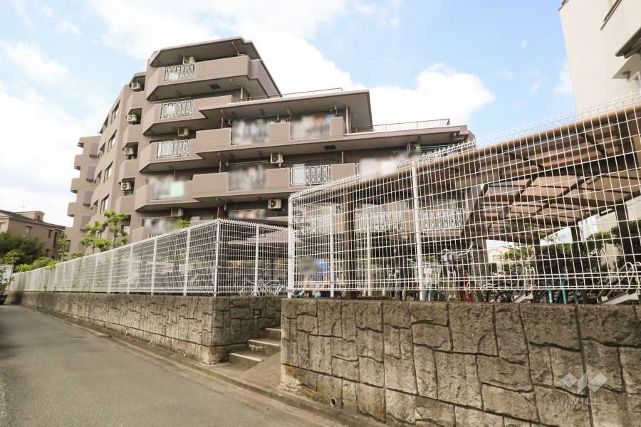 フローレンスパレス多摩川緑地の外観(東側から)