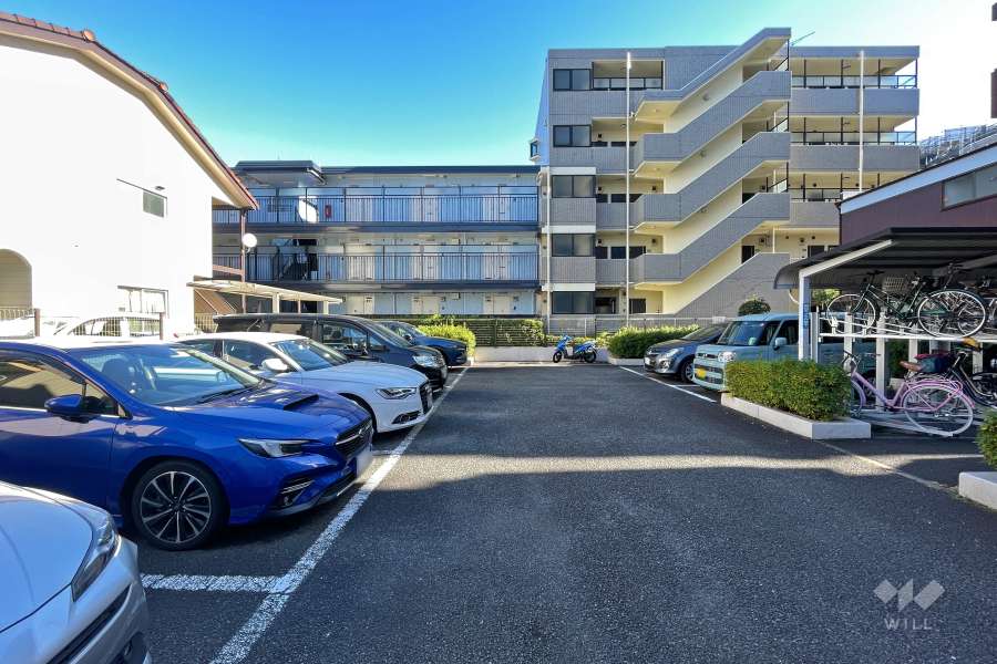 敷地内駐車場（屋外平面式）