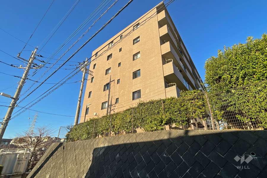 メイツ武蔵小杉富士見台の外観（南東側から）