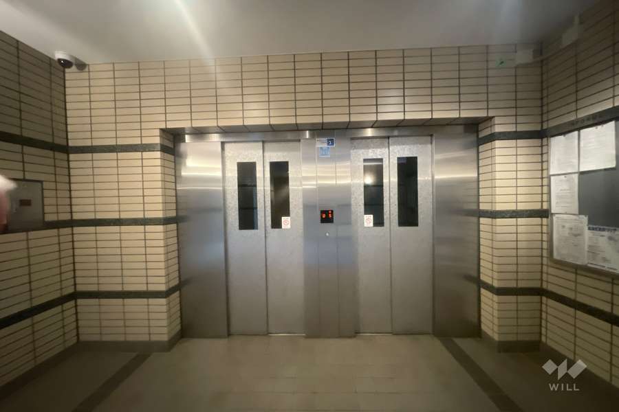 共用のエレベーター