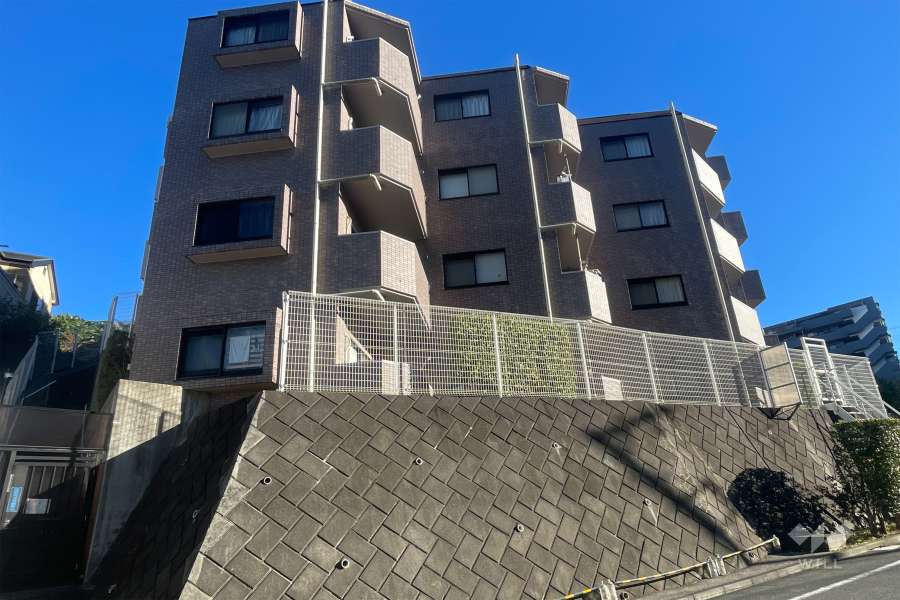 モアグランデ日吉台の外観（北西側から）