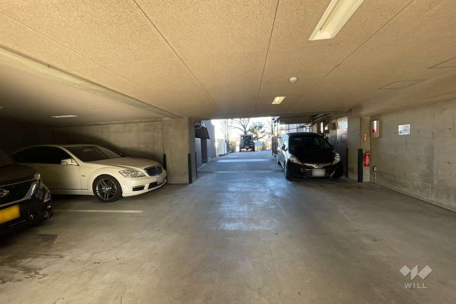 敷地内駐車場（屋内平面式）
