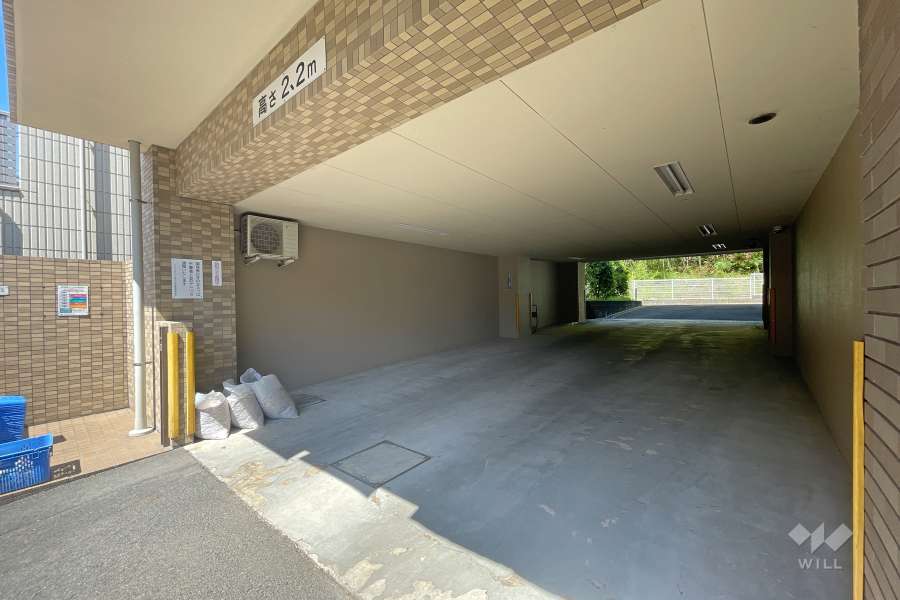 駐車場の出入り口