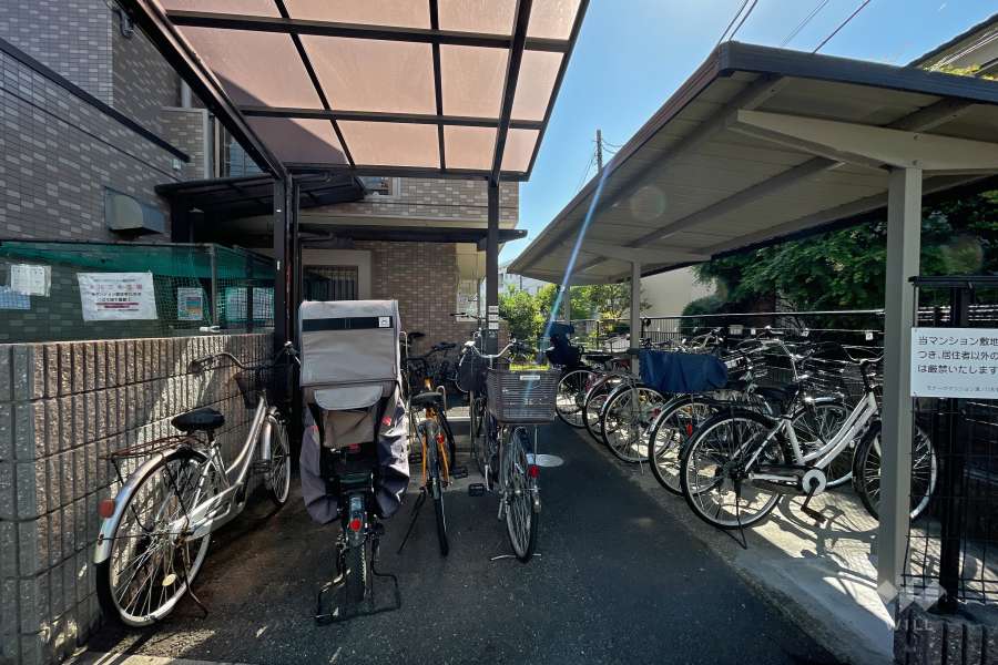 駐輪場
