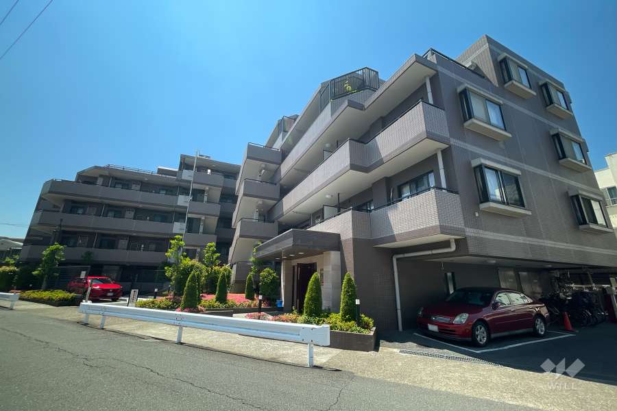 クレストフォルム武蔵新城の外観（北東側から）